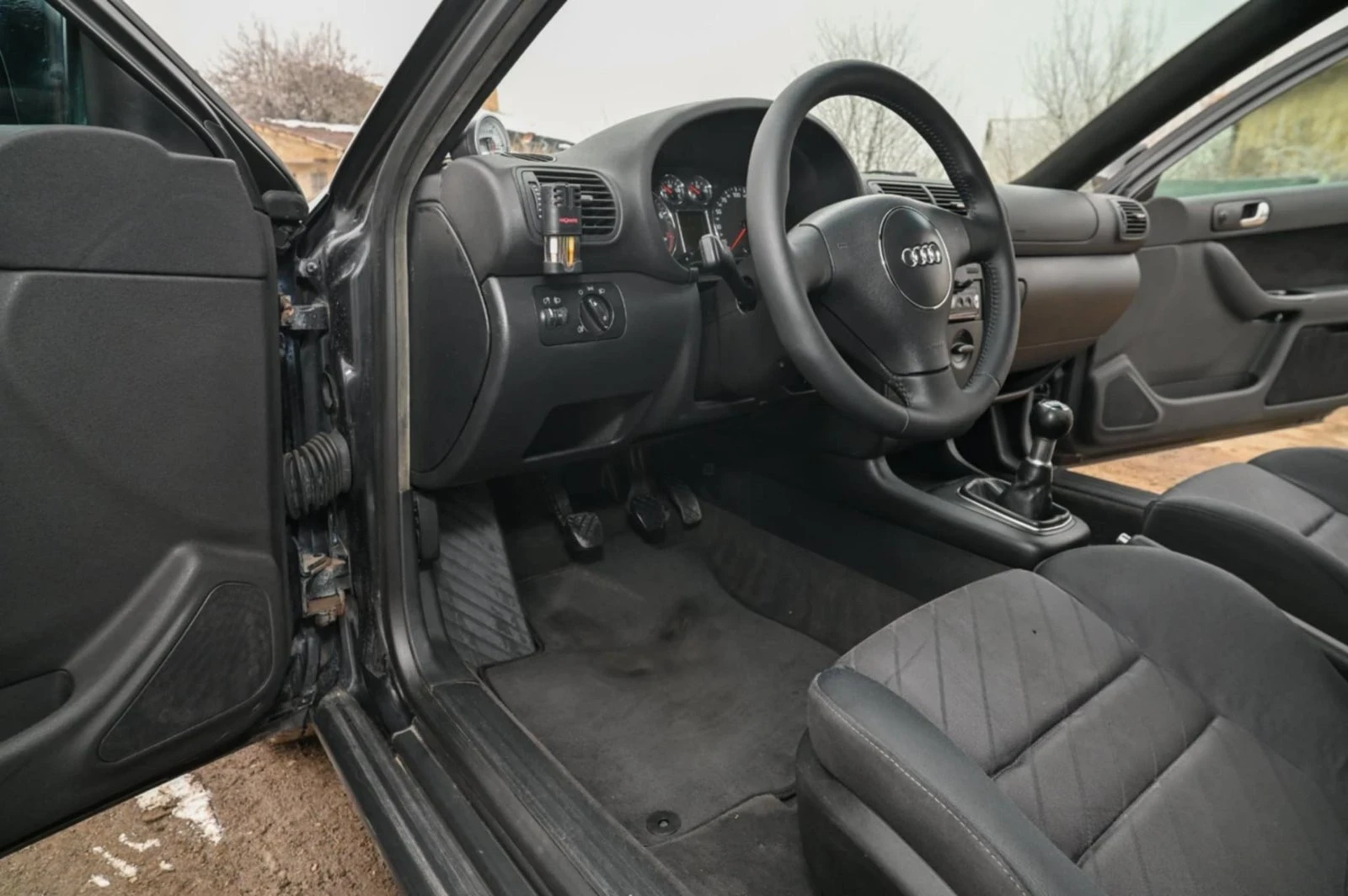 Audi A3 1.8 turbo 180hp AUQ  - изображение 9