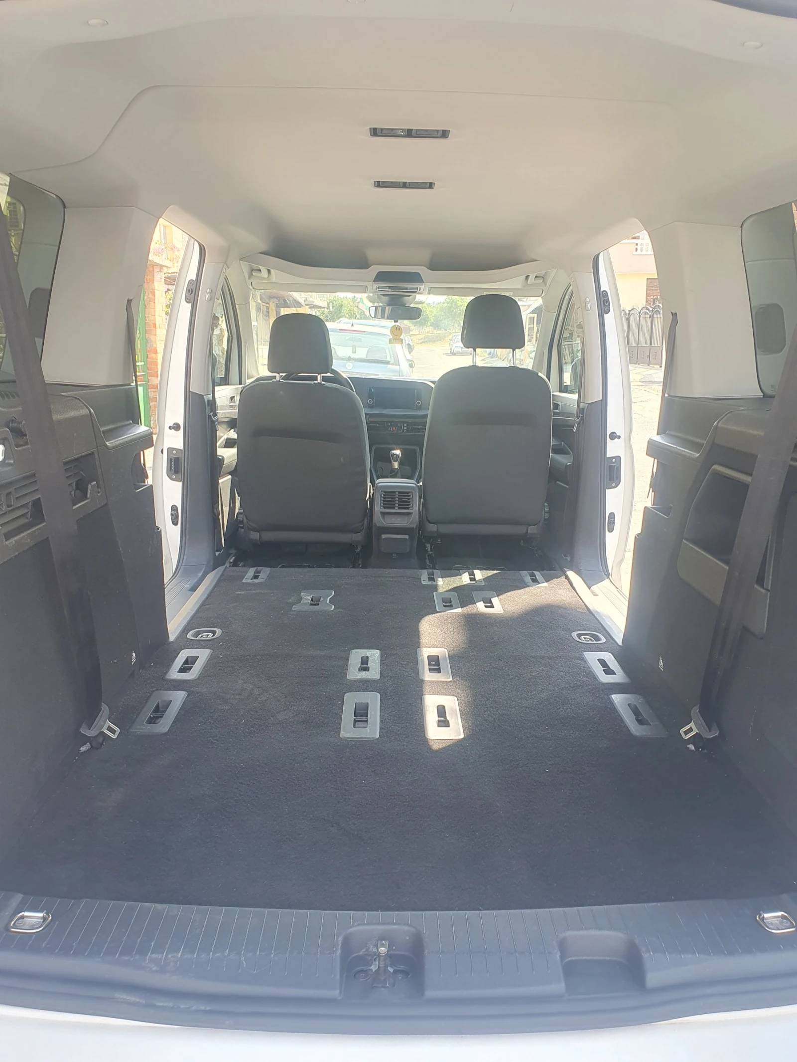 VW Caddy MAXI 6+ 1 - TOП Състояние! | Mobile.bg — изображение 16