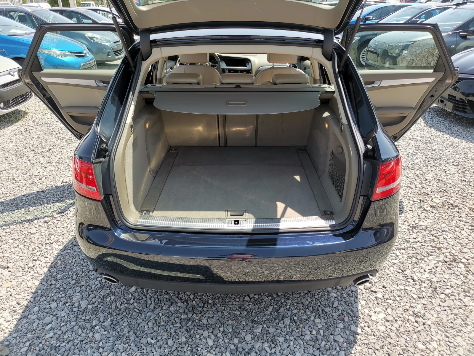 Audi A4 3.2i A 4x4 - изображение 10