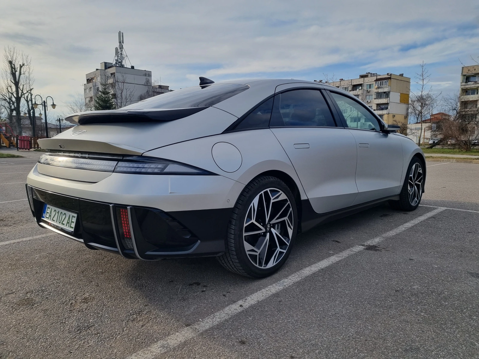 Hyundai Ioniq 6 AWD, 77.4kWh, UNIQ | Mobile.bg � ����������� 6