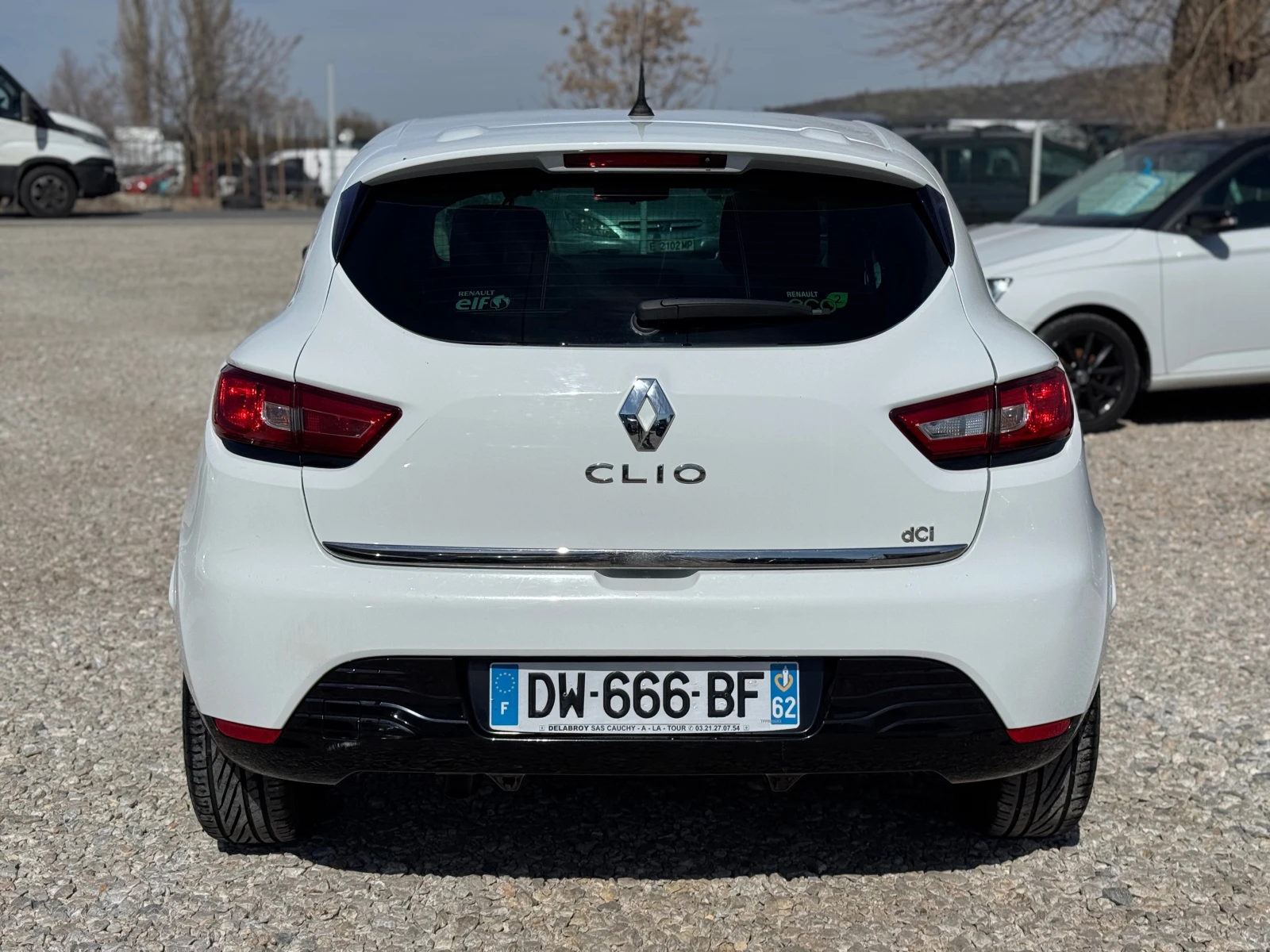 Renault Clio 1.5DCI, снимка 4 - Автомобили и джипове - 53784761
