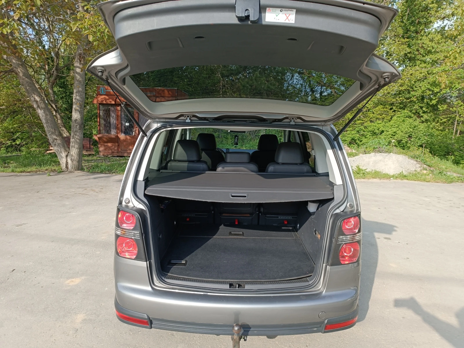 VW Touran CROSS, снимка 4 - Автомобили и джипове - 54112943