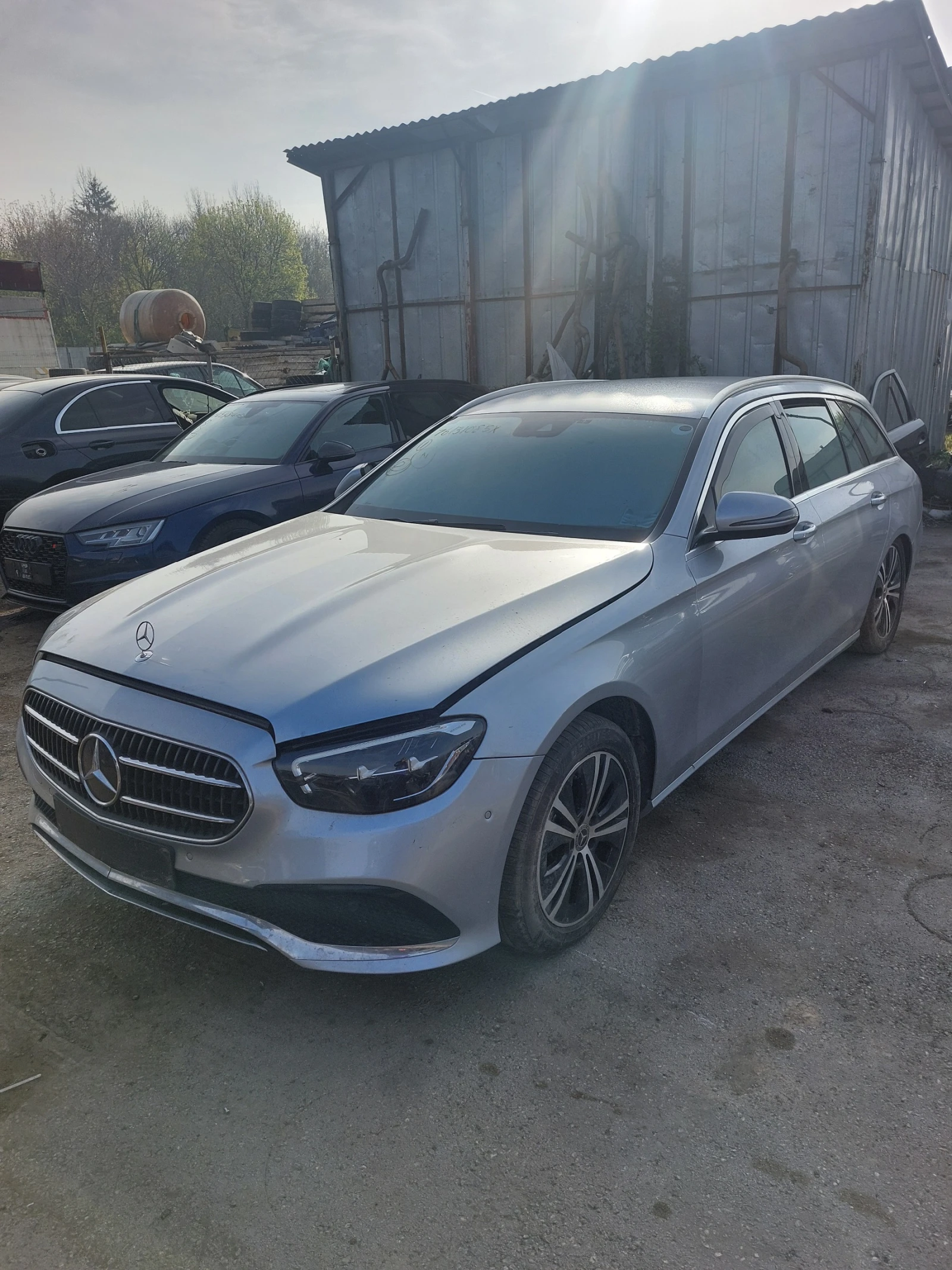 Mercedes-Benz E 220 d W213 FACELIFT SPORT, снимка 4 - Автомобили и джипове - 54204581