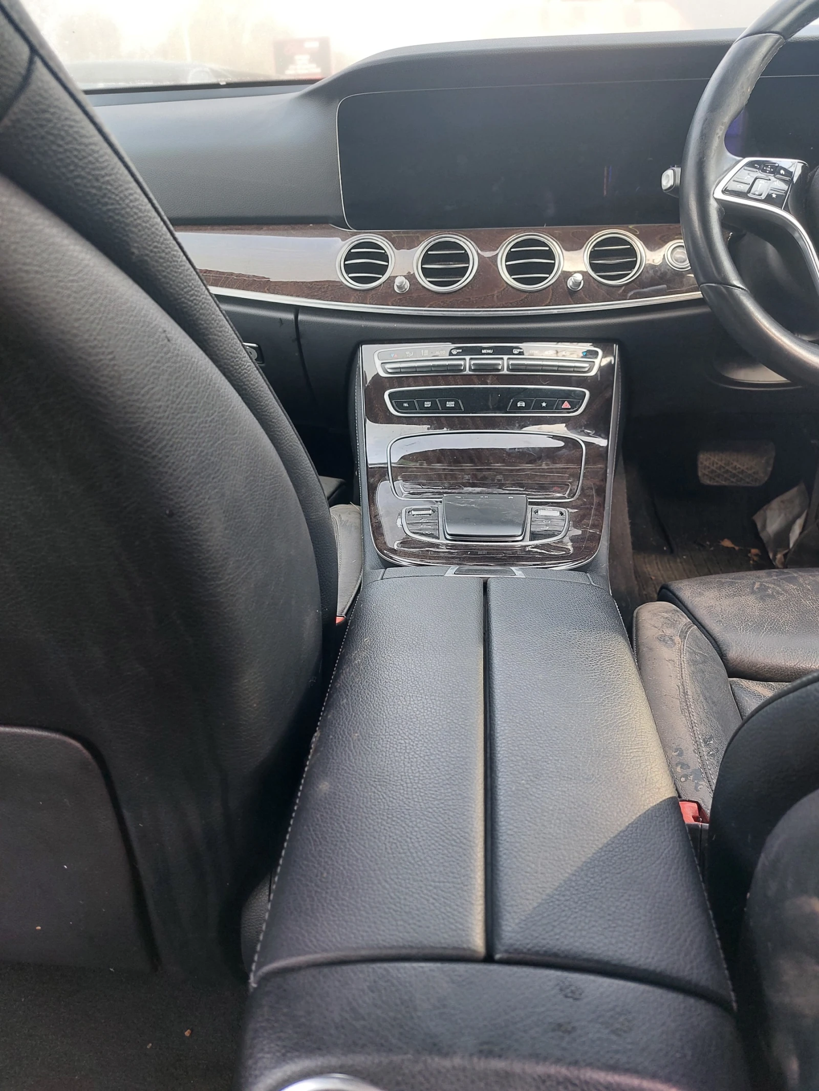 Mercedes-Benz E 220 d W213 FACELIFT SPORT, снимка 17 - Автомобили и джипове - 54204581