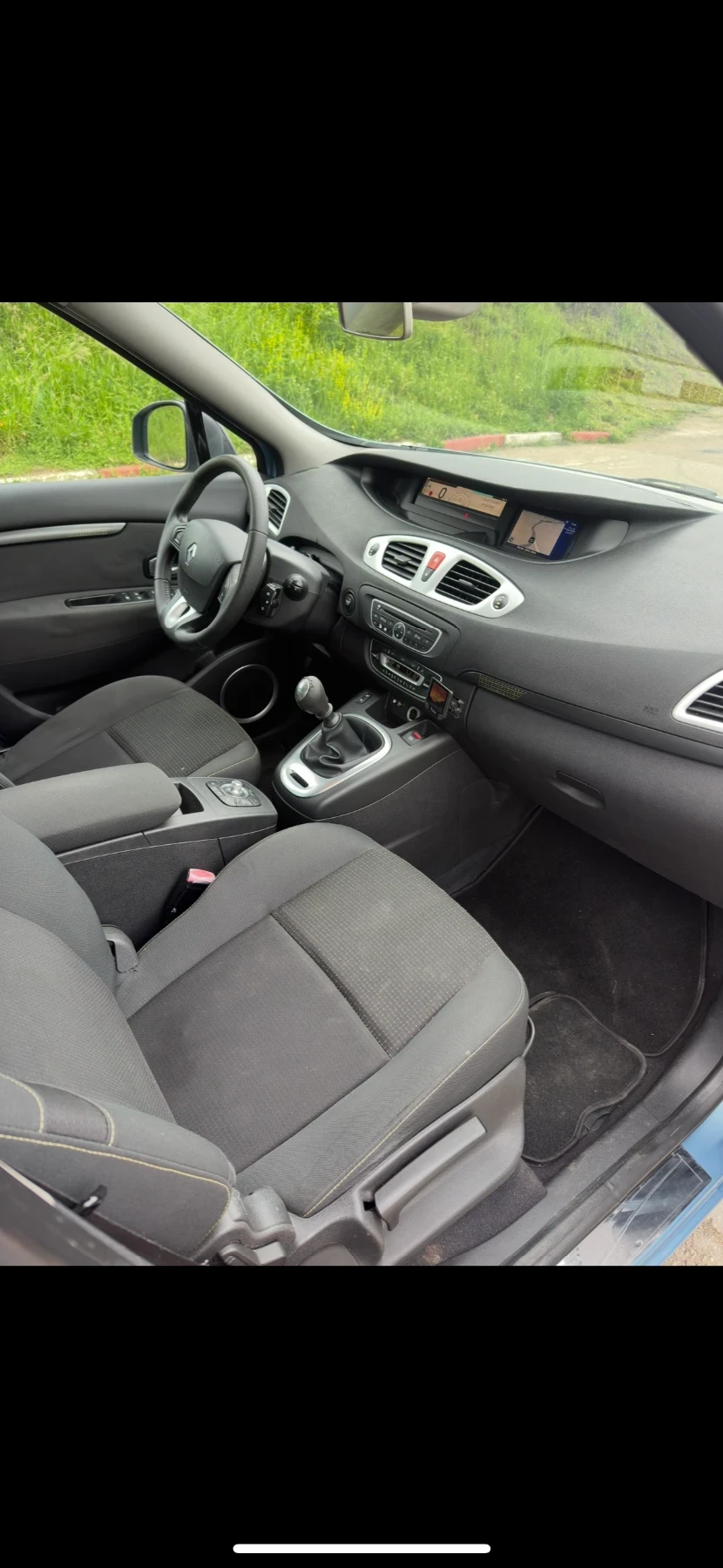 Renault Scenic 1.4TCE, снимка 12 - Автомобили и джипове - 54486001