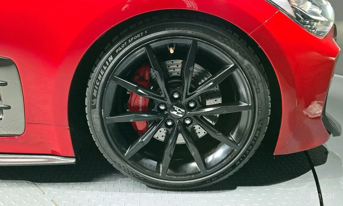 Kia Stinger, снимка 5 - Автомобили и джипове - 54573748