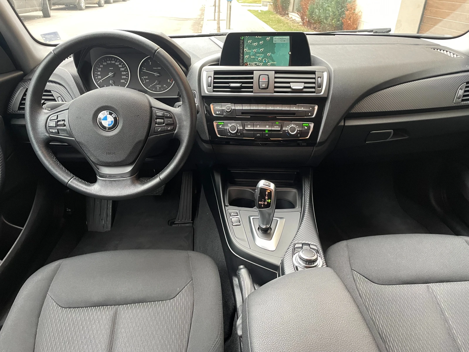 BMW 118 d Facelift, снимка 7 - Автомобили и джипове - 54646977