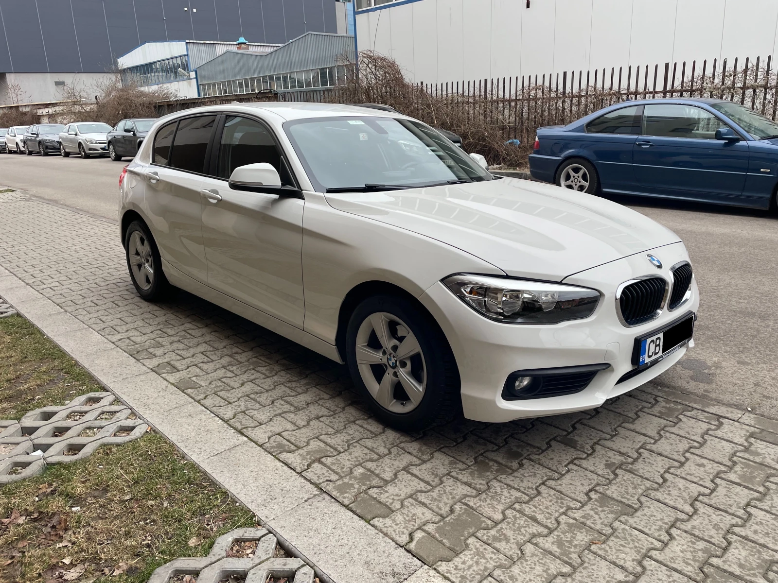 BMW 118 d Facelift, снимка 2 - Автомобили и джипове - 54646977