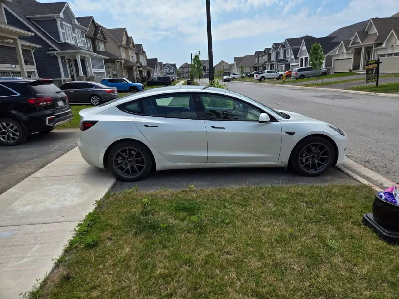 Tesla Model 3 * RWD * CARFAX * АВТОКРЕДИТ БЕЗ ПЪРВОНАЧАЛНА * , снимка 3 - Автомобили и джипове - 55257254