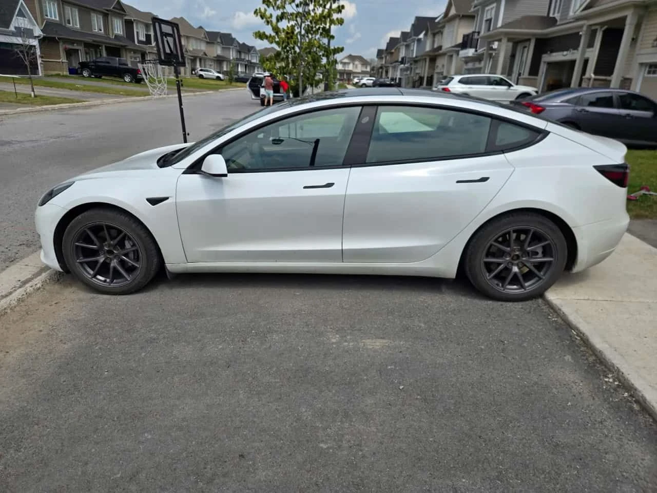 Tesla Model 3 * RWD * CARFAX * АВТОКРЕДИТ БЕЗ ПЪРВОНАЧАЛНА * , снимка 2 - Автомобили и джипове - 55257254