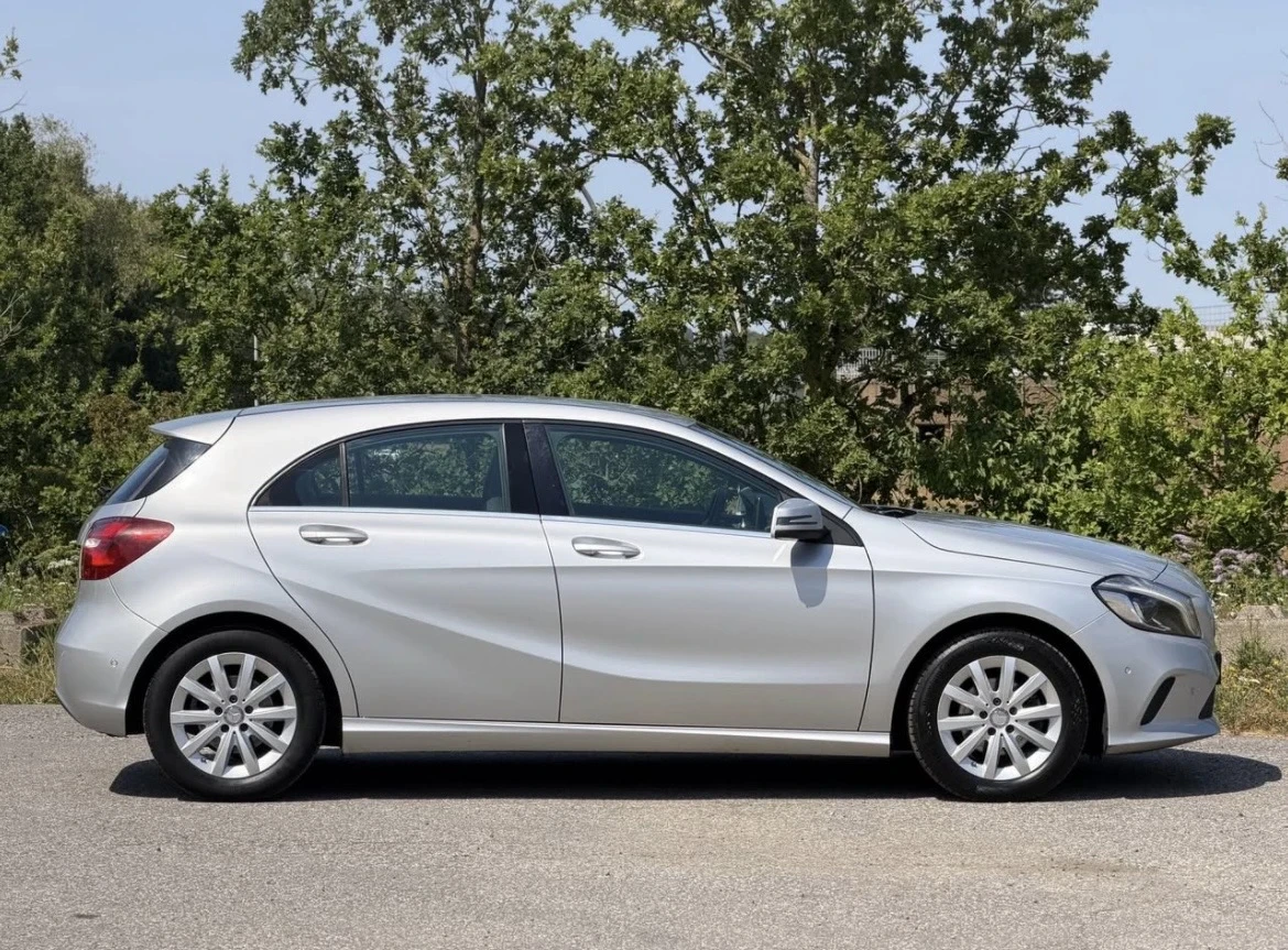 Mercedes-Benz A 180 ? Mercedes-Benz A-Class 180 d (2017)   AMG Line, снимка 5 - Автомобили и джипове - 55586980