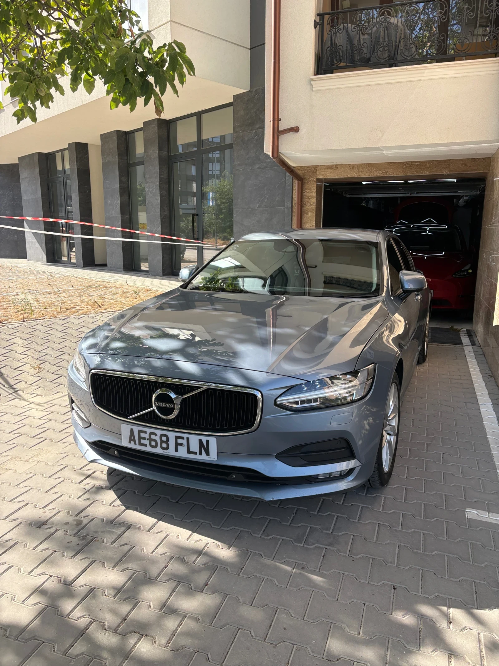 Volvo S90