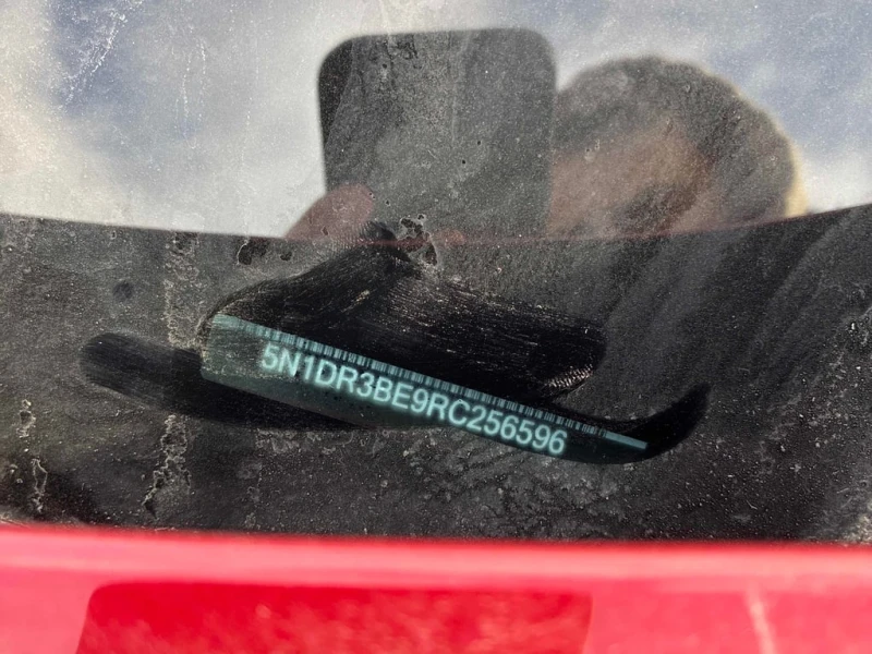 Nissan Pathfinder * 4WD * CARFAX * БЕЗ ПЪРВОНАЧАЛНА ВНОСКА, снимка 12 - Автомобили и джипове - 53033361