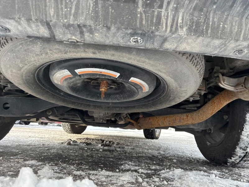 Nissan Pathfinder * 4WD * CARFAX * БЕЗ ПЪРВОНАЧАЛНА ВНОСКА, снимка 11 - Автомобили и джипове - 53033361