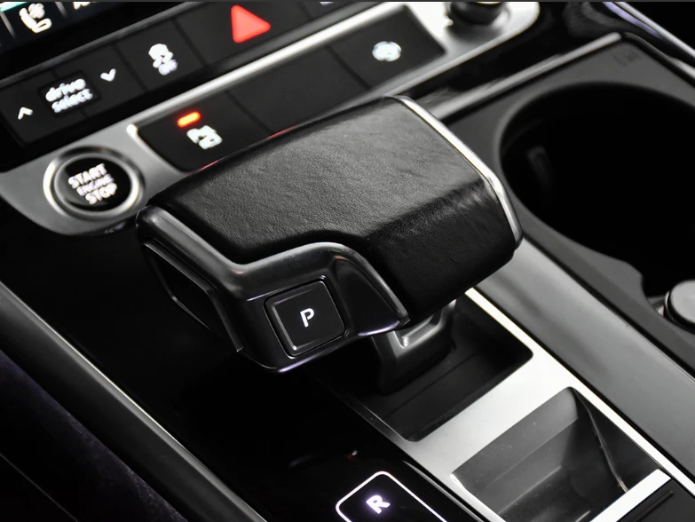 Audi Q7 S-Line l Quattro l Progressive l Pano Roof l AWD, снимка 14 - Автомобили и джипове - 53455800