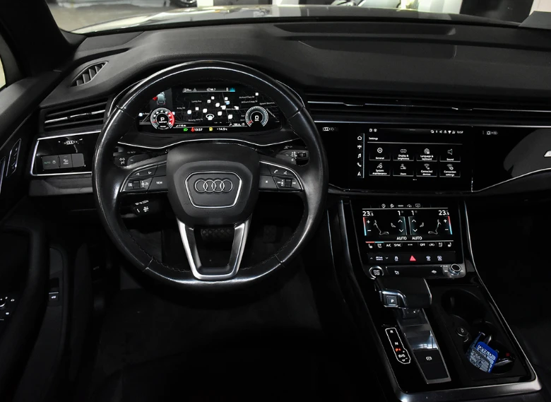Audi Q7 S-Line l Quattro l Progressive l Pano Roof l AWD - изображение 8