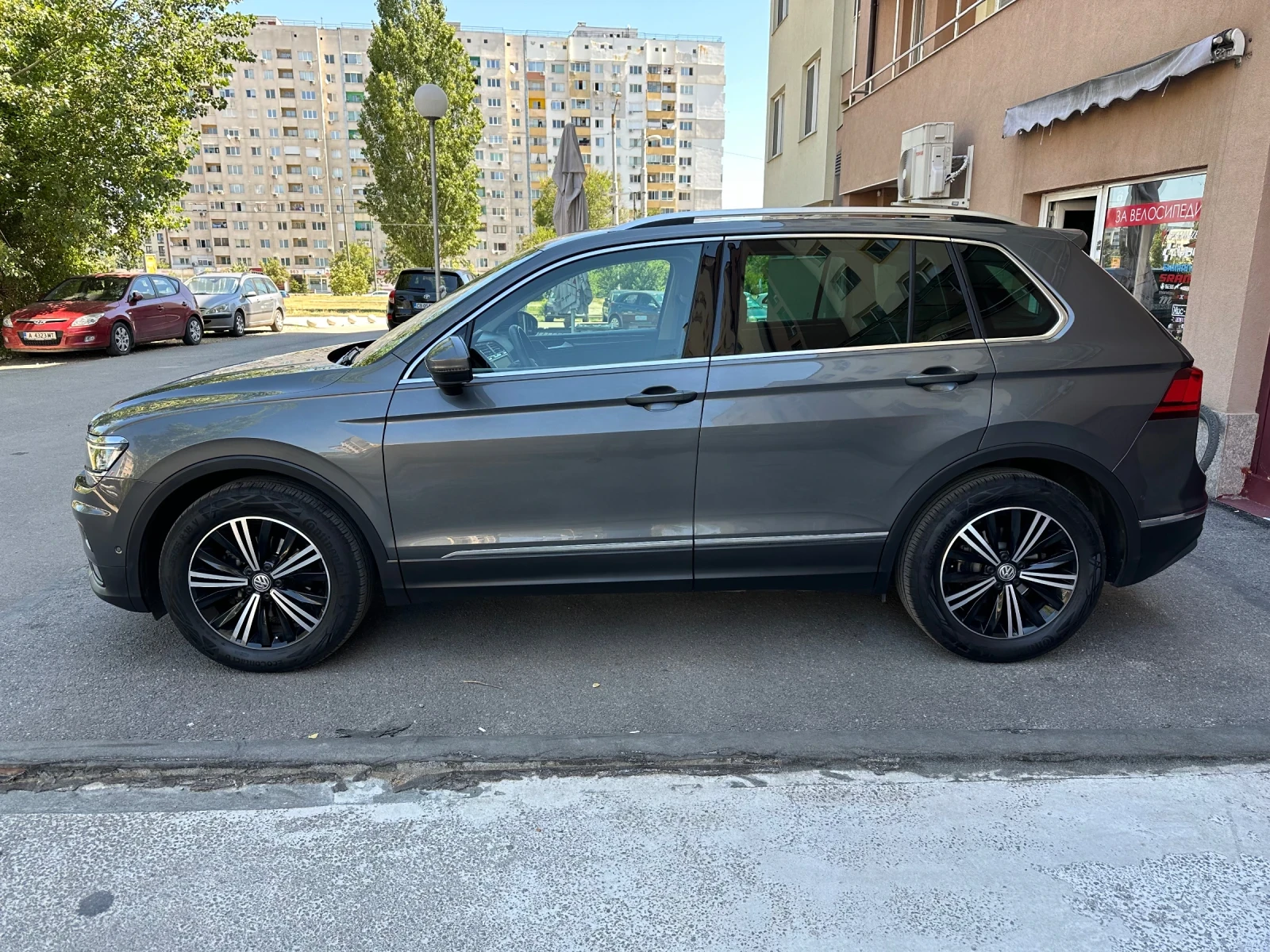 VW Tiguan Обслужен - изображение 4