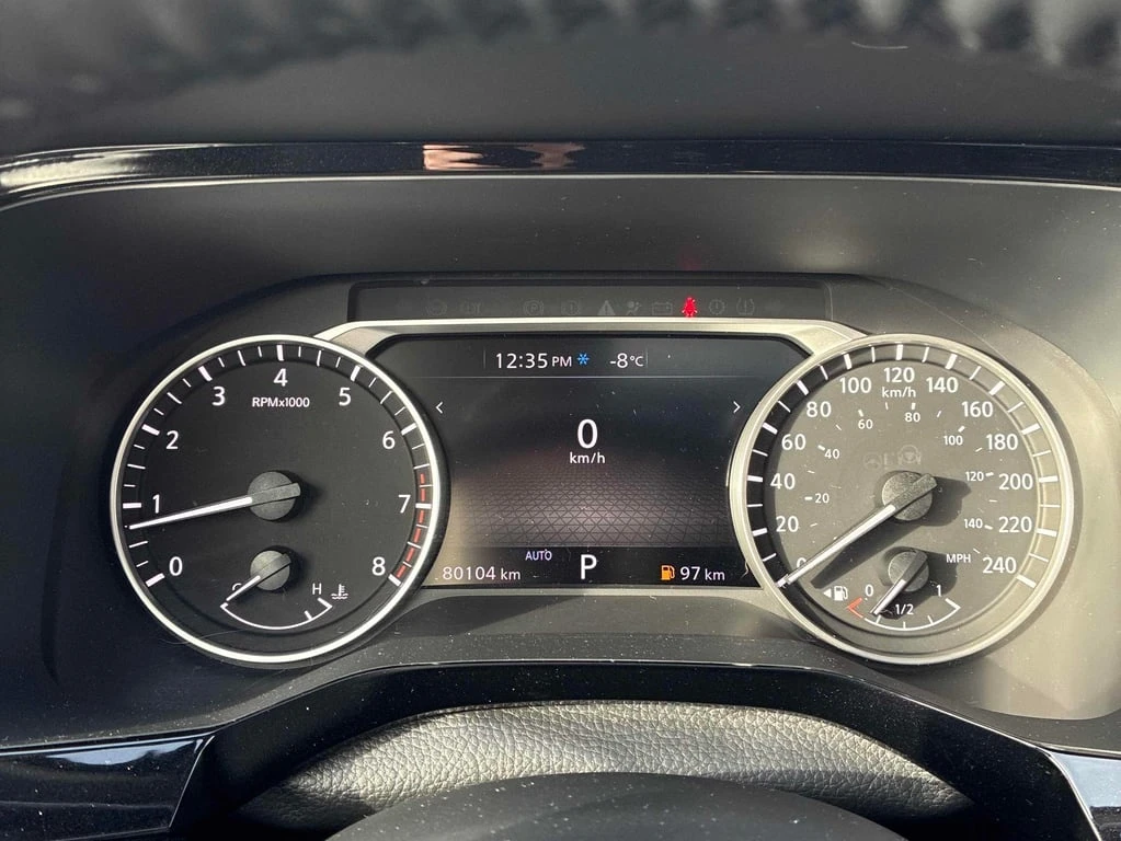 Nissan Pathfinder * 4WD * CARFAX * БЕЗ ПЪРВОНАЧАЛНА ВНОСКА - изображение 8