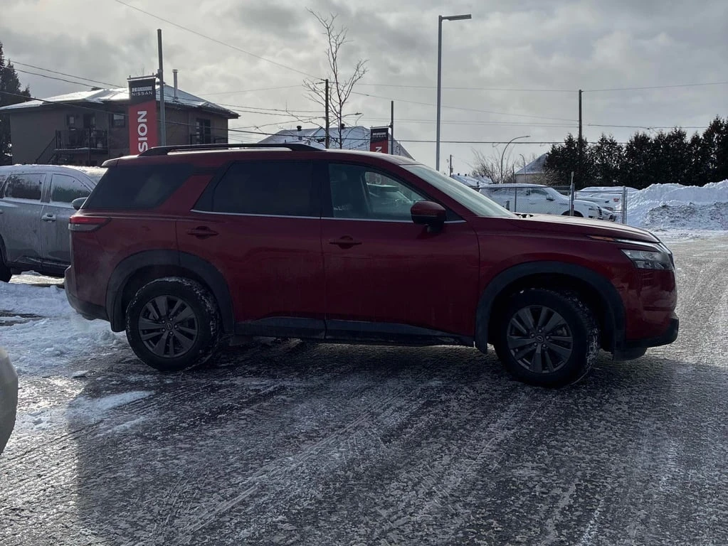 Nissan Pathfinder * 4WD * CARFAX * БЕЗ ПЪРВОНАЧАЛНА ВНОСКА - изображение 3