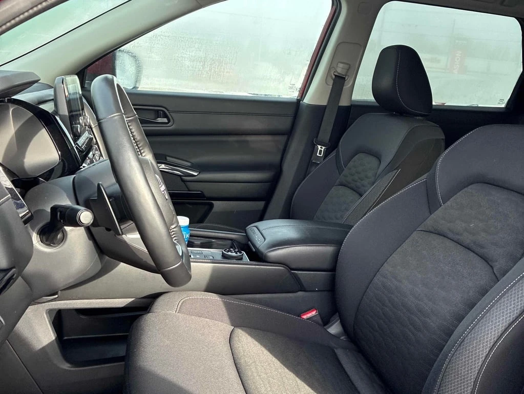 Nissan Pathfinder * 4WD * CARFAX * ��� ������������ ������ | Mobile.bg � ����������� 13