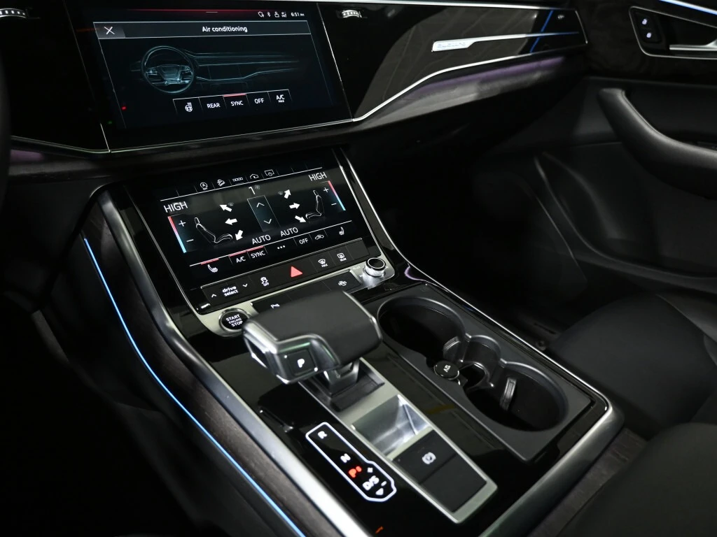 Audi Q7 PanoRoof Ambient Light С РЕГИСТРАЦИЯ & АВТО КРЕДИТ, снимка 13 - Автомобили и джипове - 53995496