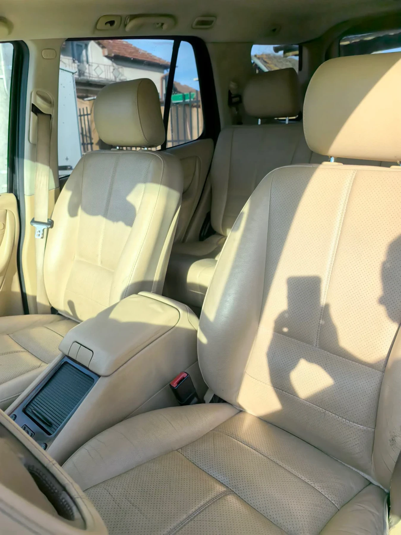 Mercedes-Benz ML 270, снимка 11 - Автомобили и джипове - 54139035