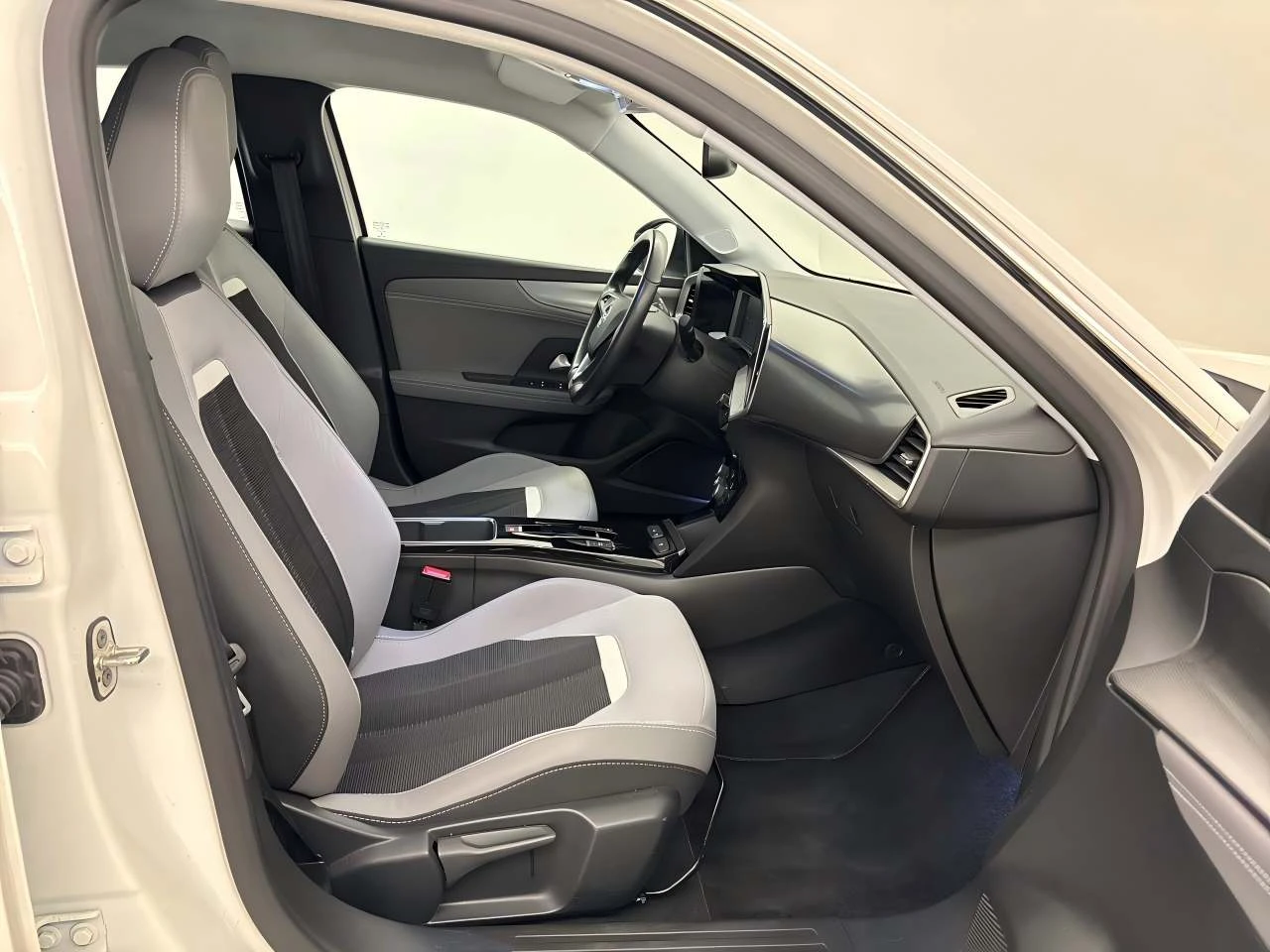 Opel Mokka E-Elegance 50KWh 77000км.TUV-Германия, снимка 10 - Автомобили и джипове - 54193300