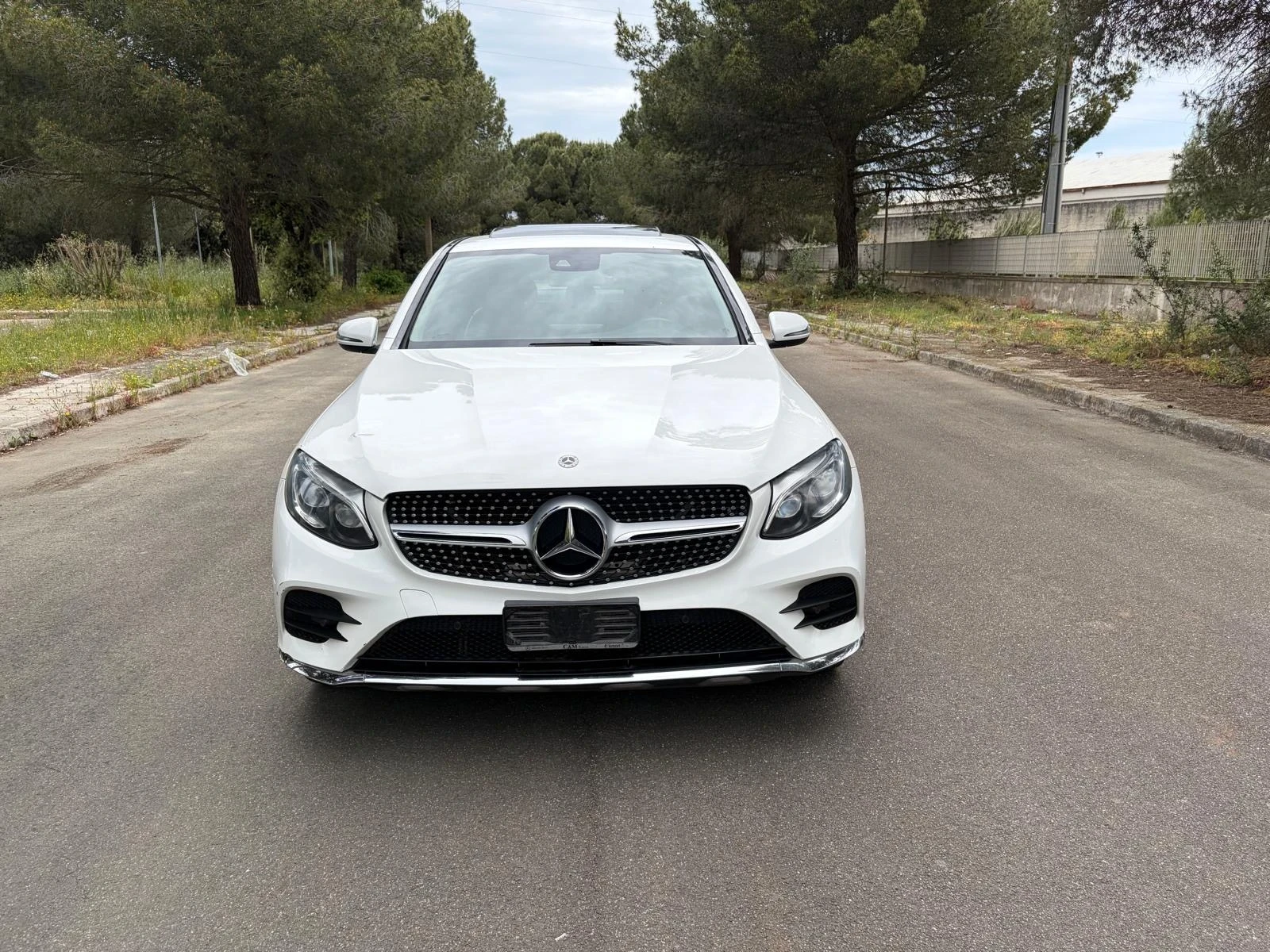 Mercedes-Benz GLC 250 D 4matic Coupe, снимка 2 - Автомобили и джипове - 54448211