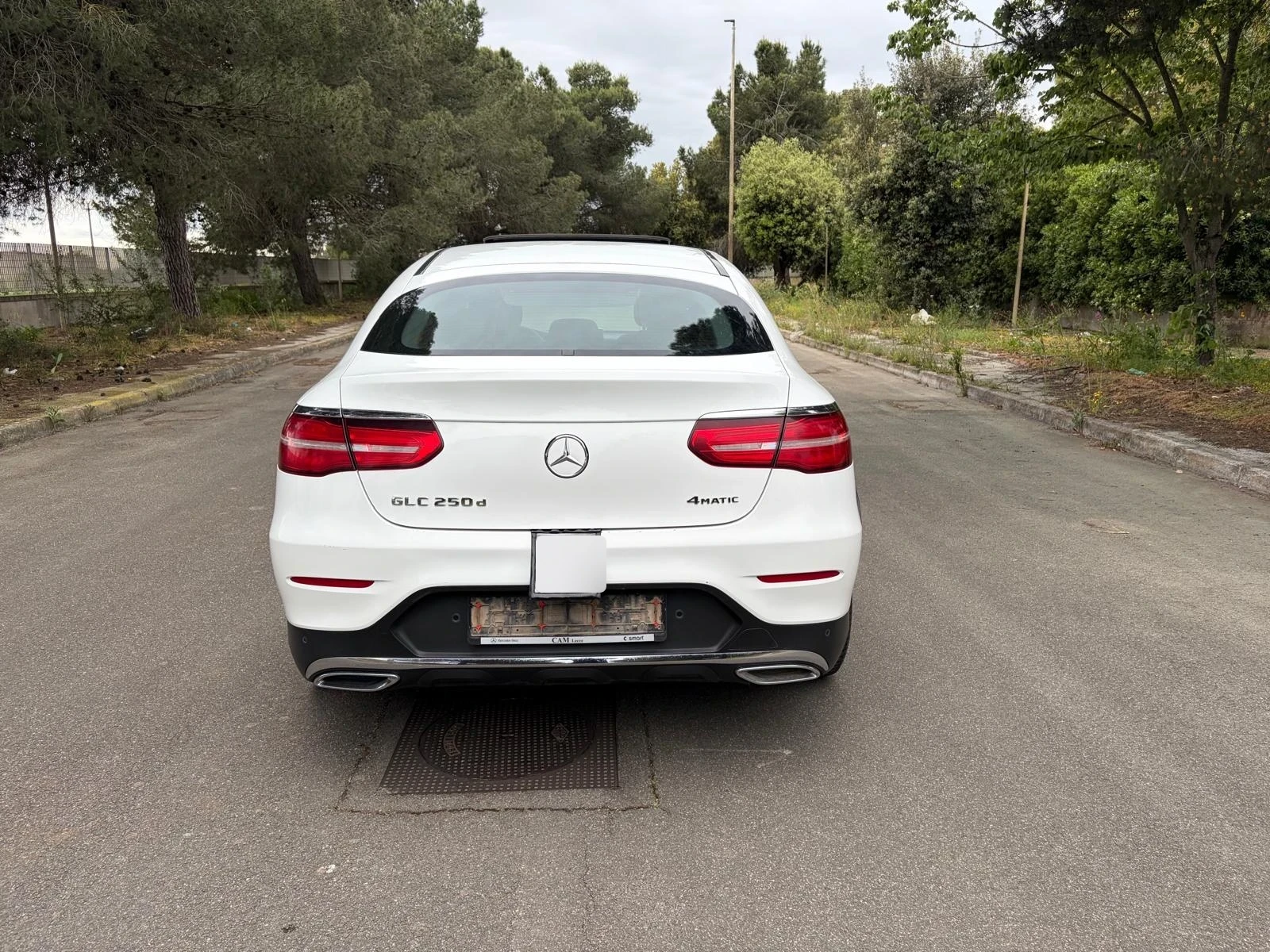 Mercedes-Benz GLC 250 D 4matic Coupe, снимка 7 - Автомобили и джипове - 54448211