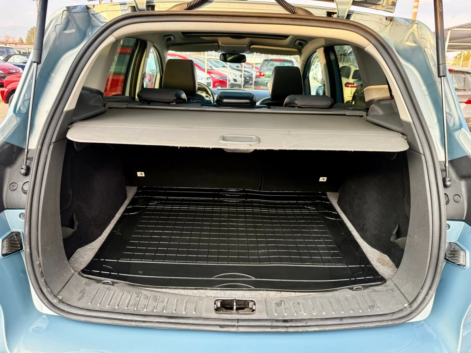 Ford Kuga 2.5 АВТОМАТИК 4х4, снимка 16 - Автомобили и джипове - 54998838