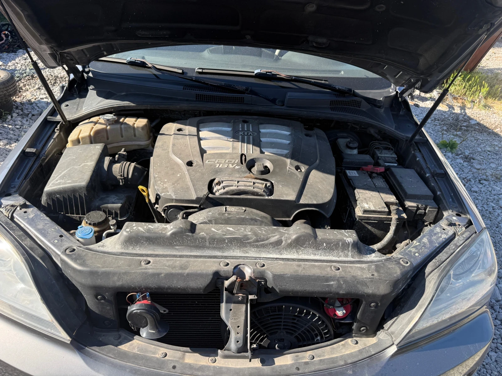 Kia Sorento 2.5 crdi 140кс, снимка 10 - Автомобили и джипове - 55080804