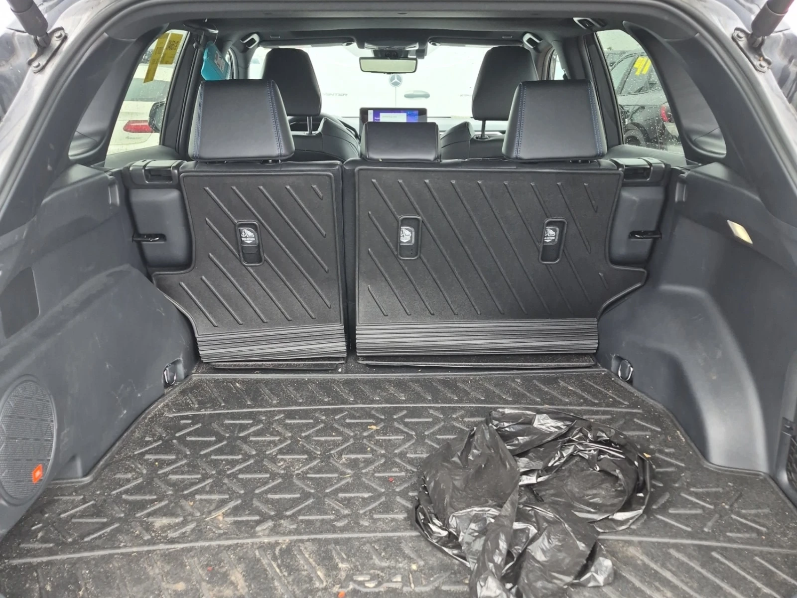 Toyota Rav4 * HYBRID XSE * AWD * FACELIFT * CARFAX * , снимка 13 - Автомобили и джипове - 56075836