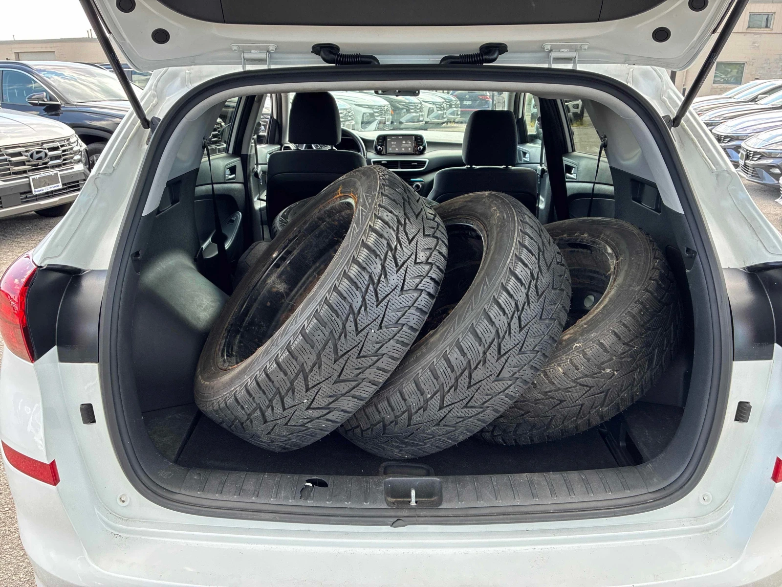 Hyundai Tucson * Preferred * CARFAX * ��� ������������ ������ | Mobile.bg � ����������� 10