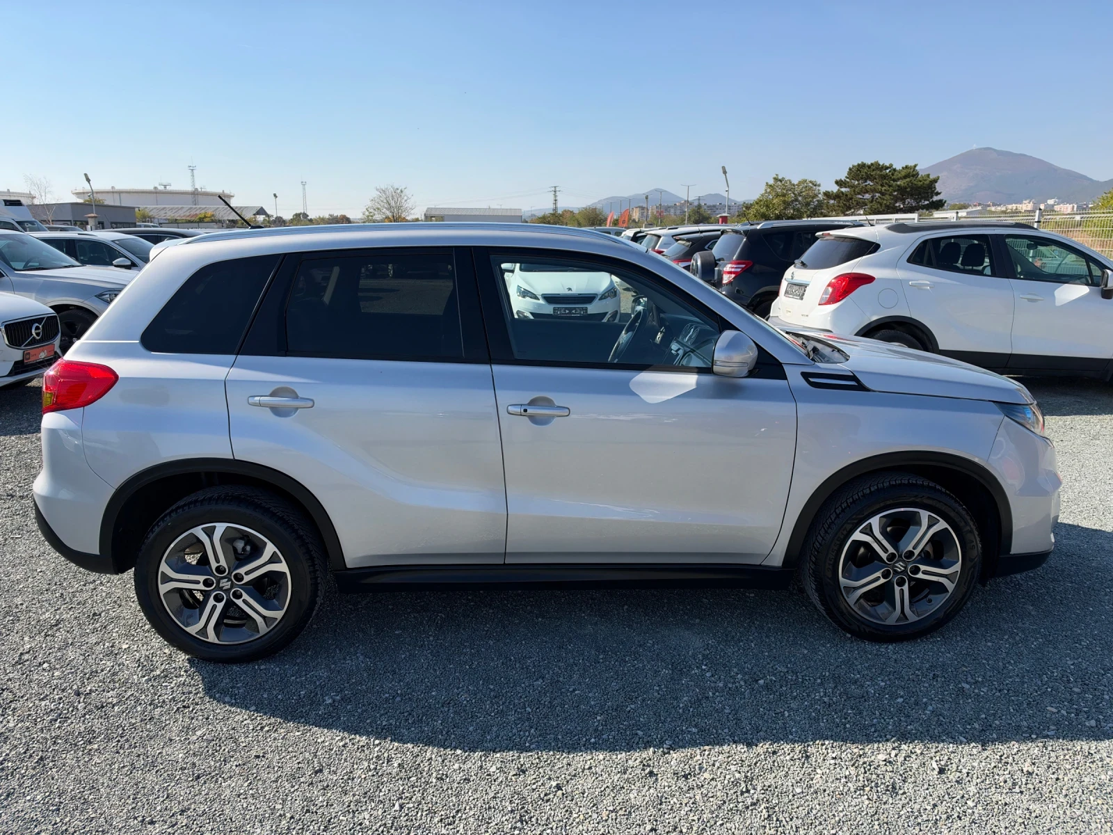 Suzuki Vitara (KATO НОВА)^(4x4), снимка 4 - Автомобили и джипове - 56573370