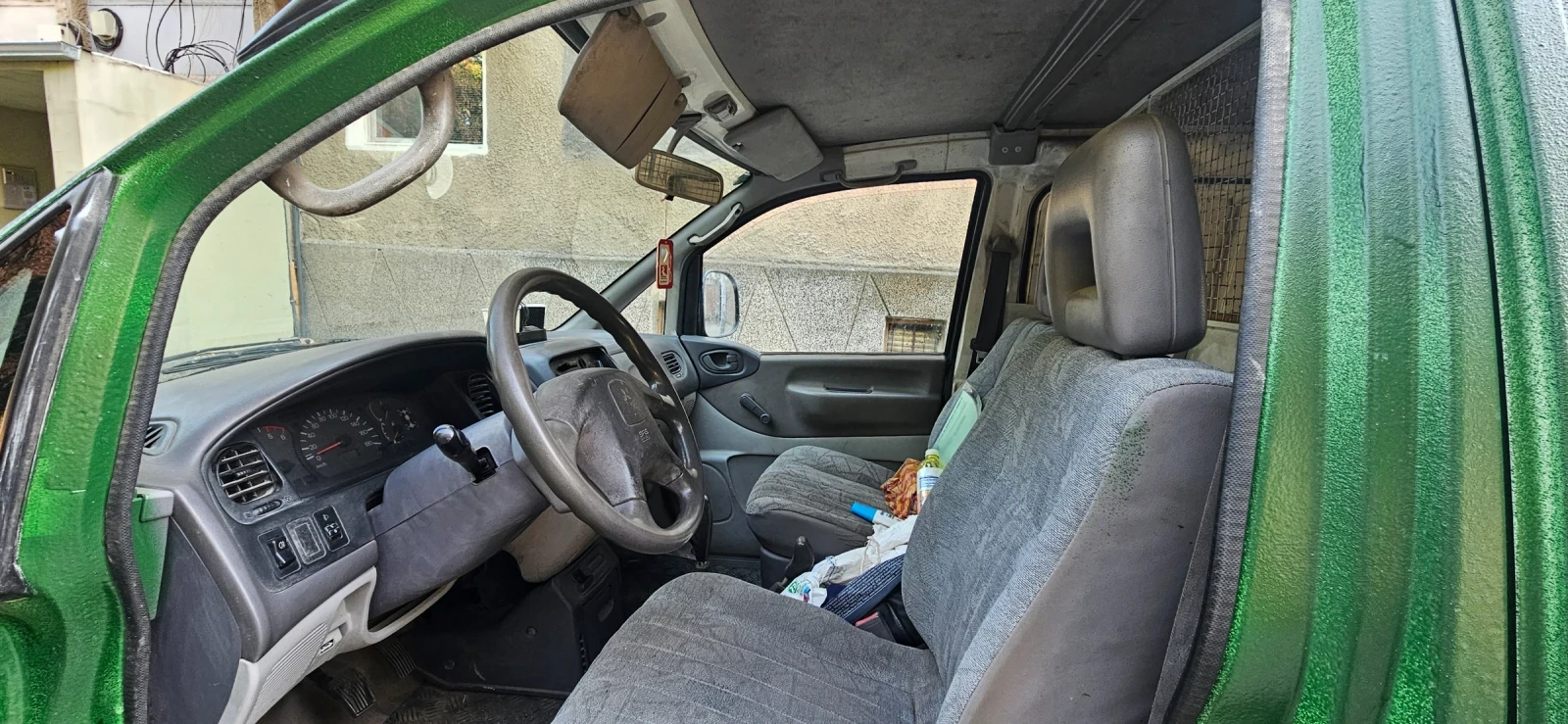 Mitsubishi Spacegear 2.5 TD, снимка 8 - Бусове и автобуси - 55912650