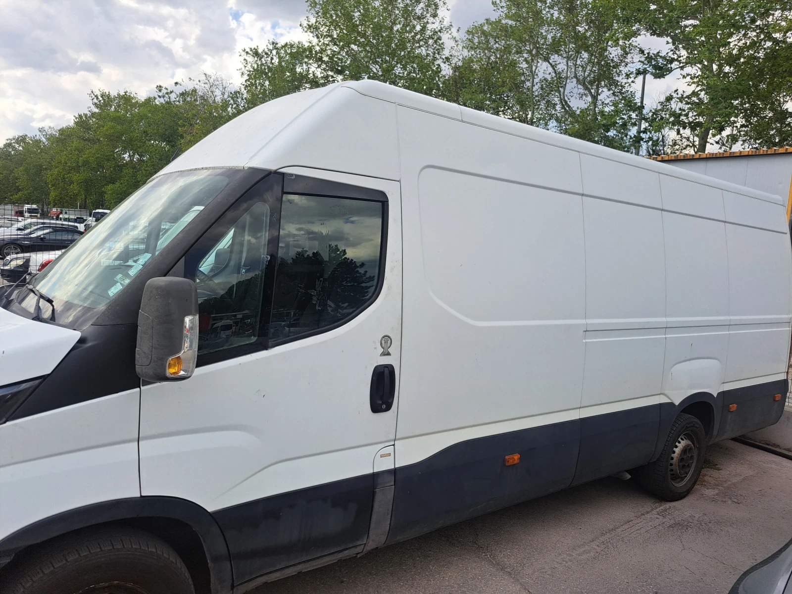 Iveco Daily 35s14, снимка 4 - Бусове и автобуси - 55975381