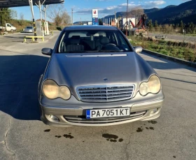 Mercedes-Benz C 220, снимка 2
