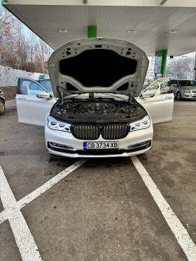 BMW 750 LONG X Drive, снимка 8 - Автомобили и джипове - 36932561