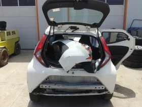 Toyota Aygo 1.0i, снимка 13