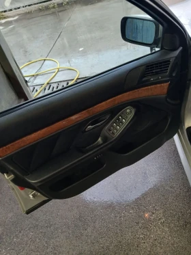 BMW 523 2.3i бензин, снимка 7