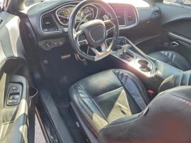 Dodge Challenger * SRT 392* КОЖА* DISTRONIC* LED* BUY NOW* , снимка 8 - Автомобили и джипове - 53609600