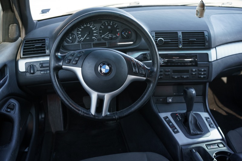 BMW 320 E46, снимка 11 - Автомобили и джипове - 46239900