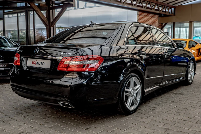 Mercedes-Benz E 500 4Matic V8/Седан/Harman Kardon/Обдухване/Шибедах/Ка, снимка 6 - Автомобили и джипове - 50570885