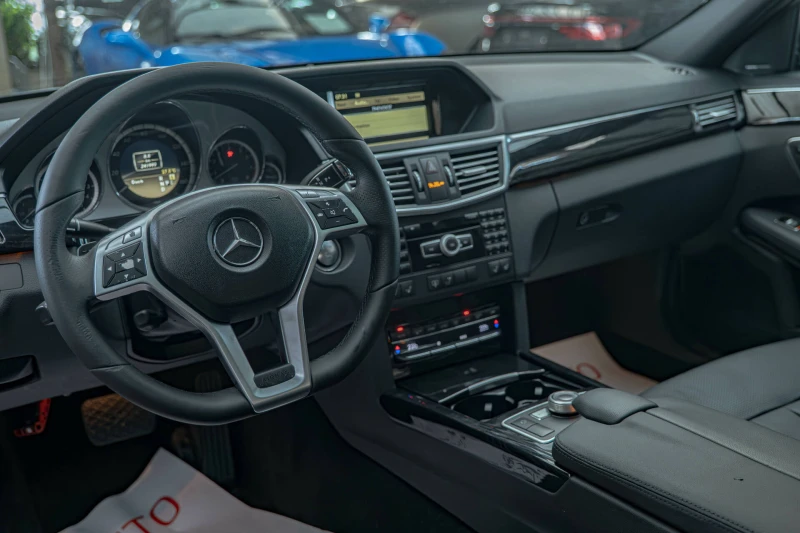 Mercedes-Benz E 500 4Matic V8/Седан/Harman Kardon/Обдухване/Шибедах/Ка, снимка 7 - Автомобили и джипове - 50570885
