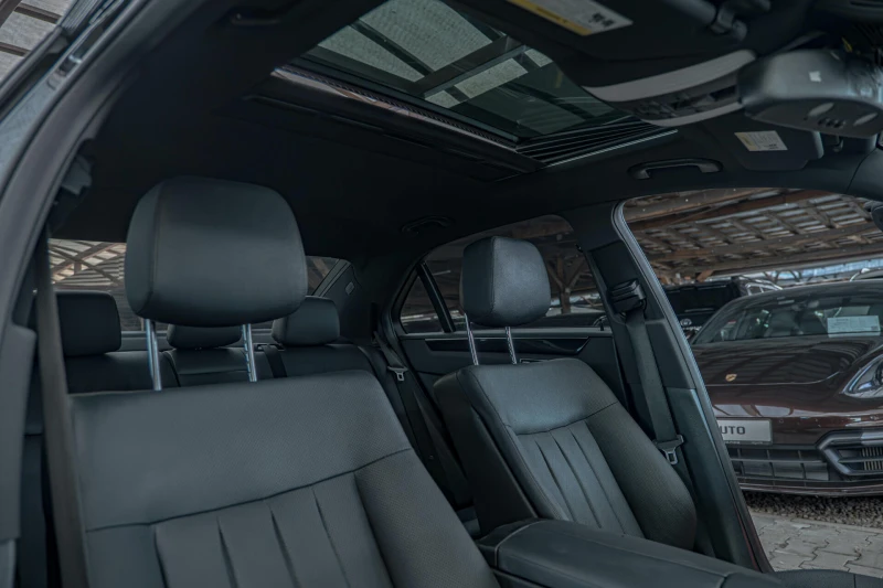 Mercedes-Benz E 500 4Matic V8/Седан/Harman Kardon/Обдухване/Шибедах/Ка, снимка 15 - Автомобили и джипове - 50570885