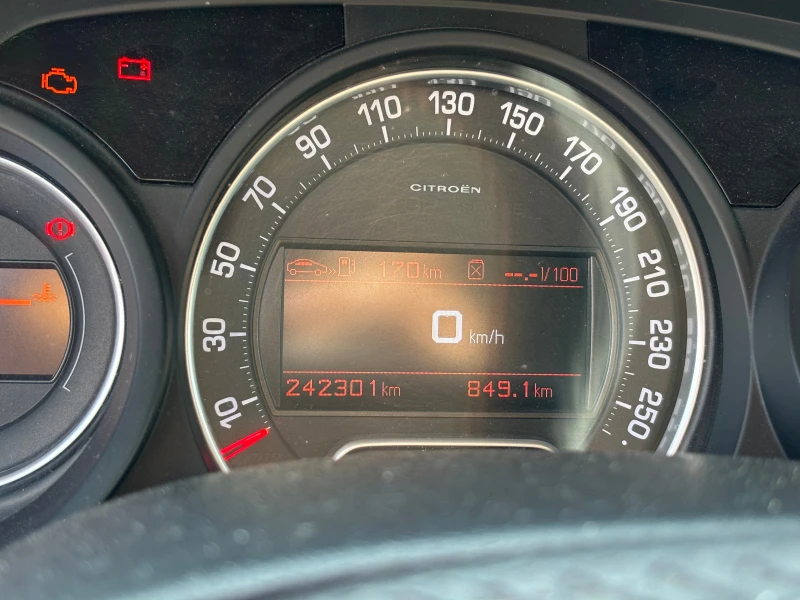 Citroen C5 2.0 HDi Exclusive, снимка 6 - Автомобили и джипове - 52833917