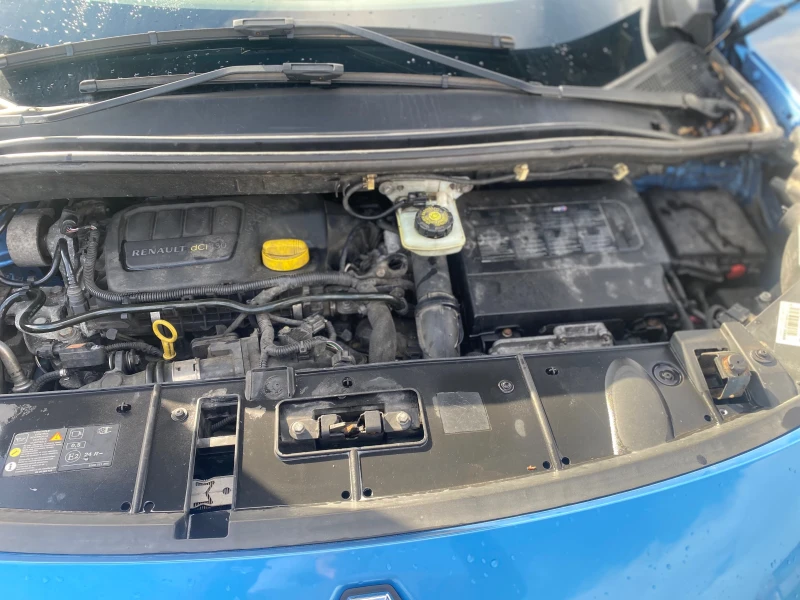 Renault Scenic 1.6DCI -7 места, снимка 15 - Автомобили и джипове - 52484435