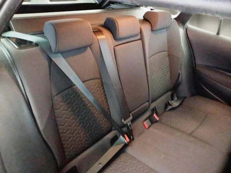 Toyota Corolla 1.8 Business - Хибрид , снимка 7 - Автомобили и джипове - 54843069