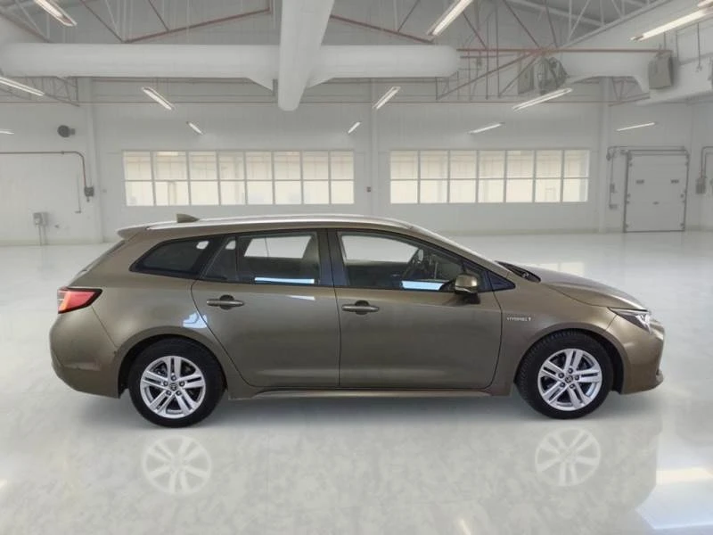Toyota Corolla 1.8 Business - Хибрид , снимка 5 - Автомобили и джипове - 54843069