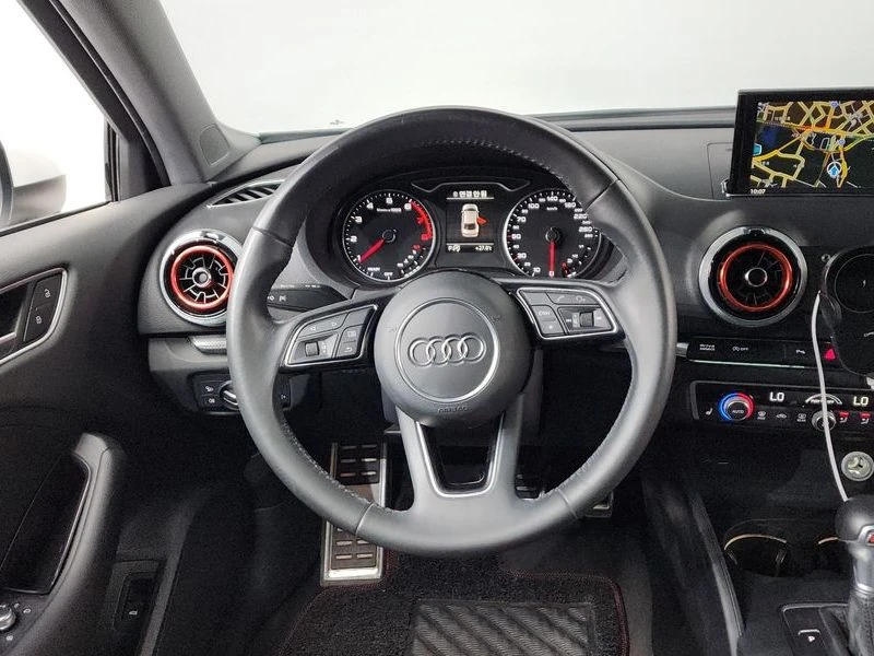 Audi A3 2.0L 40 TFSI 8V / CARFAX, снимка 13 - Автомобили и джипове - 55509963